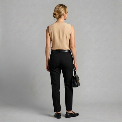Harper - Sleeveless blouse with elegant V-neckline